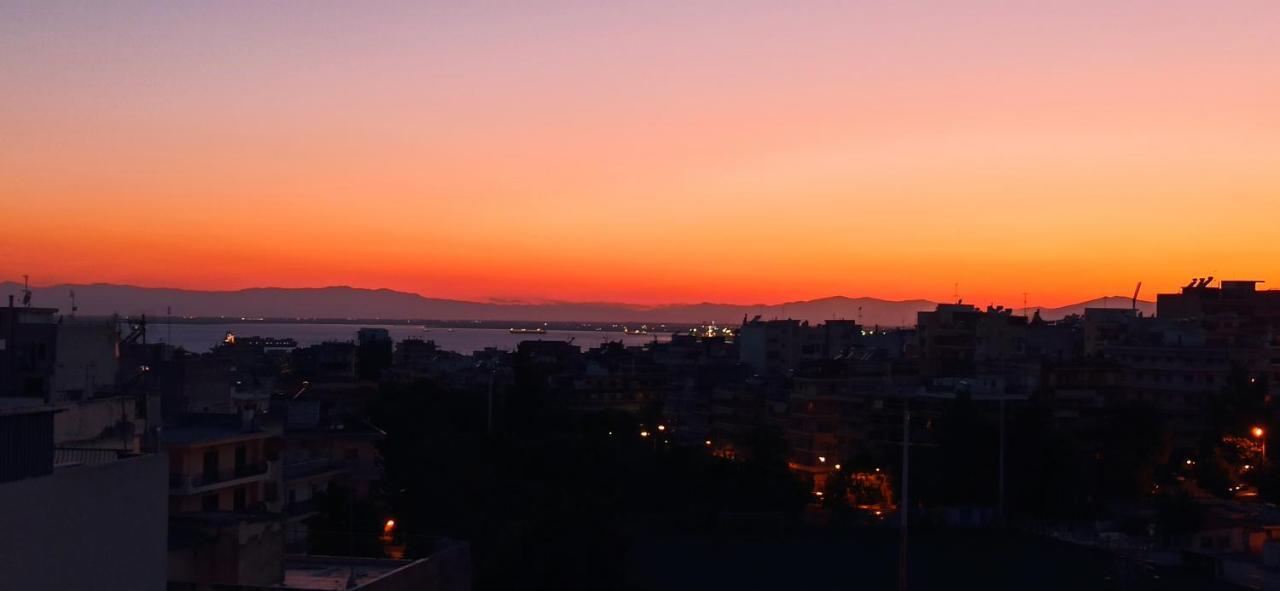 Sunset Rooftop Apartment Thessalonique Extérieur photo